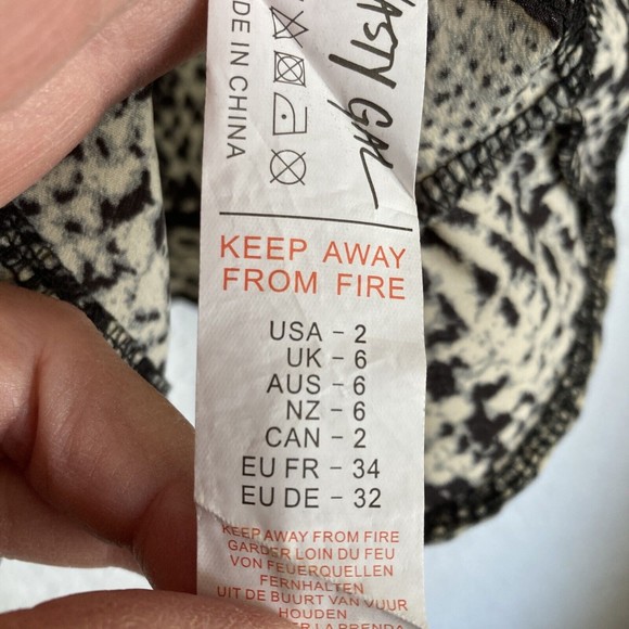 Nasty Gal Snake Skin Wrap Mini Skirt Size 2 Faux Wrap Skirt Full Coverage - Picture 10 of 15